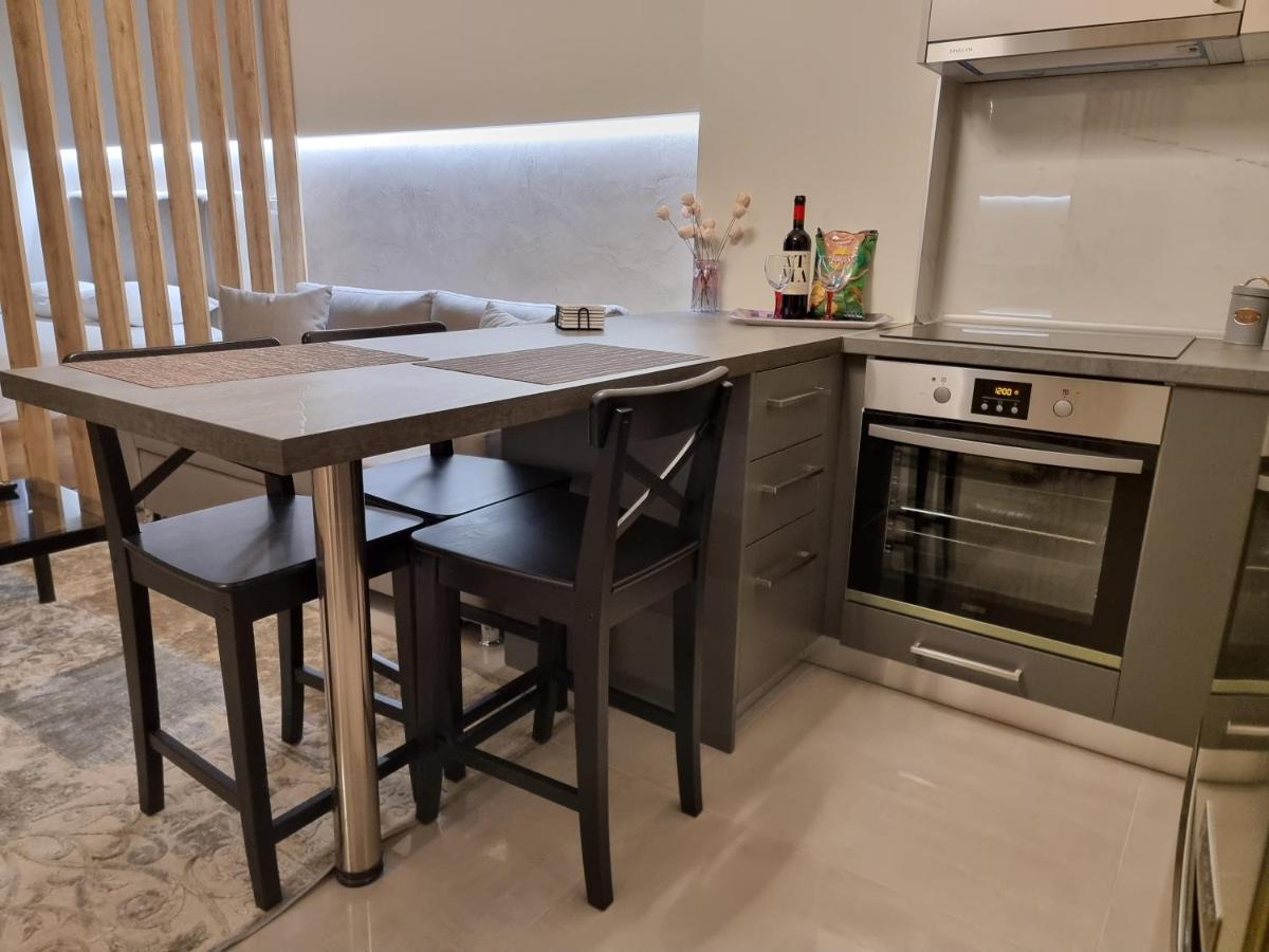 Iris City Center Premium Studio Salonic Exterior foto